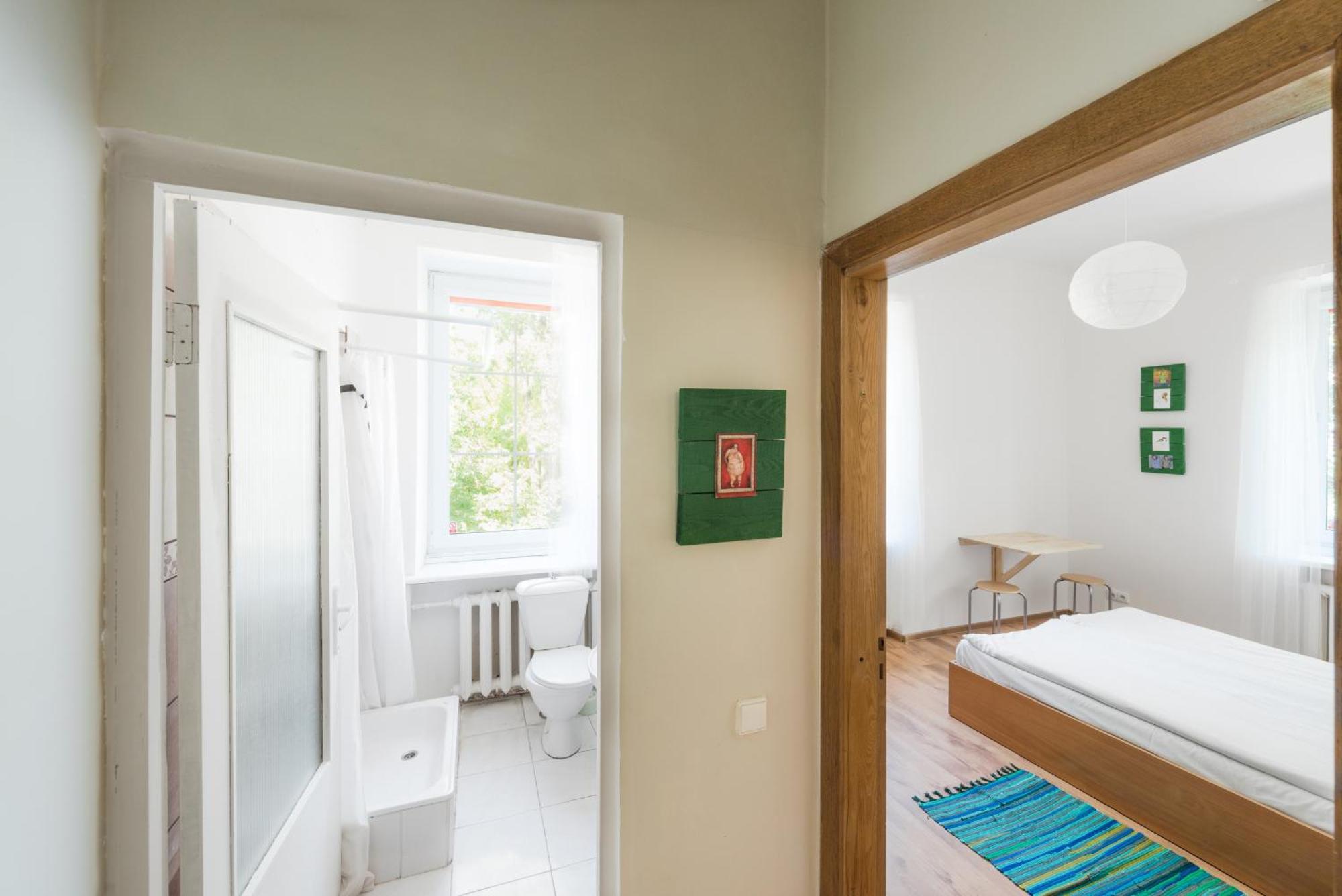 Downtown Forest Hostel & Camping Wilna Zimmer foto
