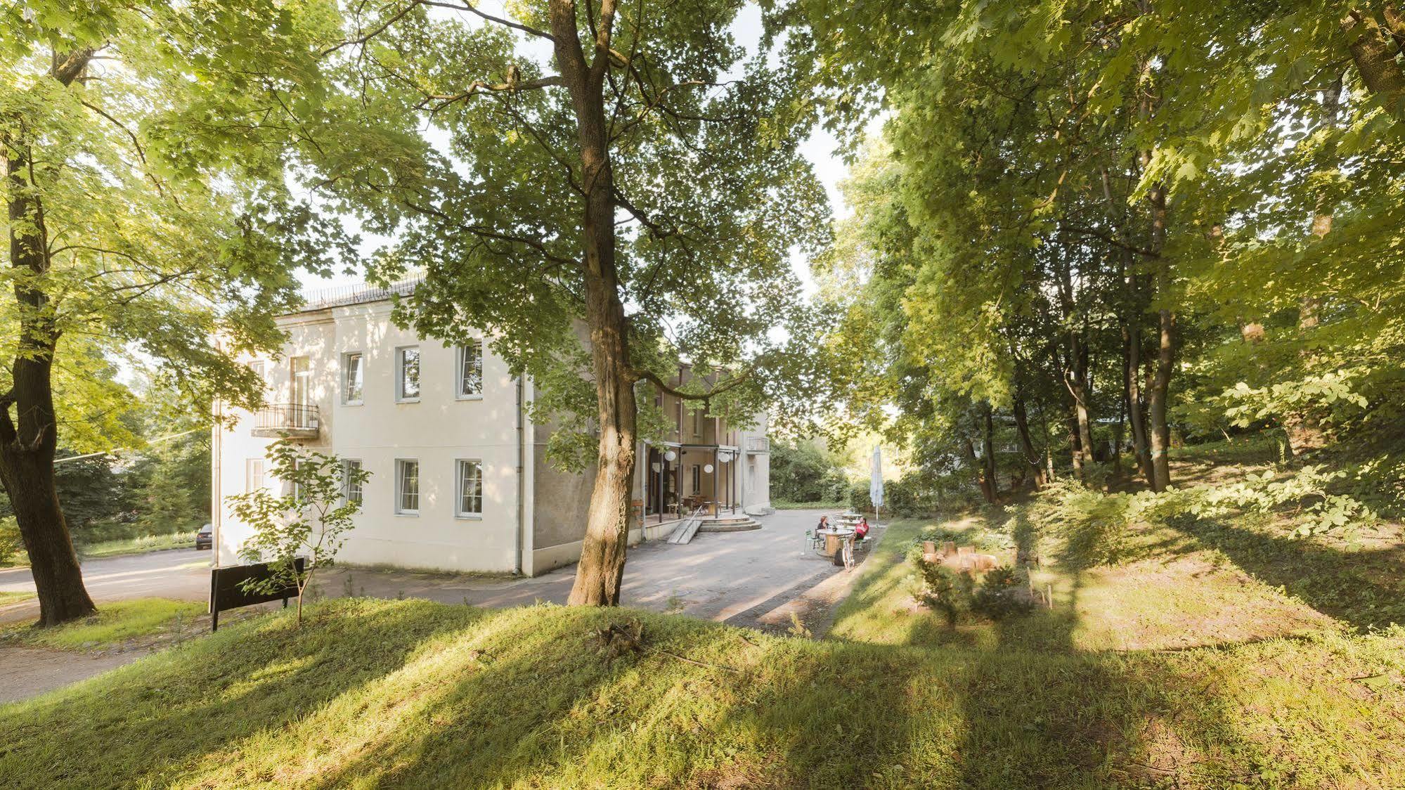 Downtown Forest Hostel & Camping Wilna Exterior foto